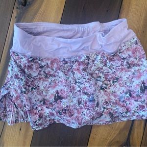 Lulu lemon exercise skirt